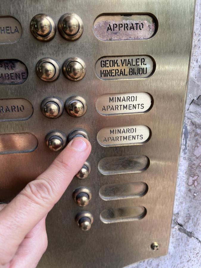 Minardi Apartments Vercelli Exterior photo